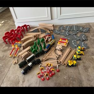 Lionel Trains, Tracks, Accessories, Chessie, Eerie, Pennsylvania Trains